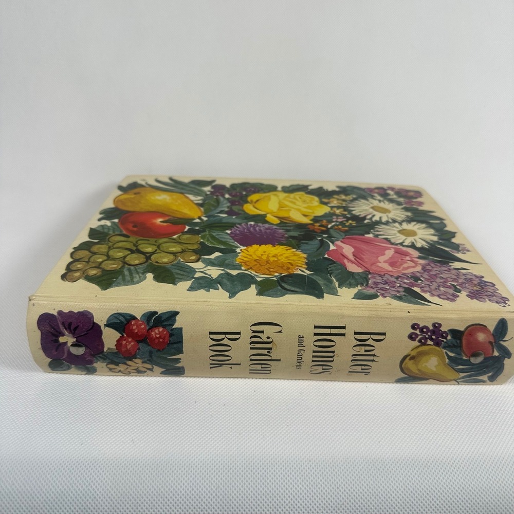 Vintage 1951 Better Homes and Gardens Garden Book First Edition 5 Ring Binder - Picture 9 of 10